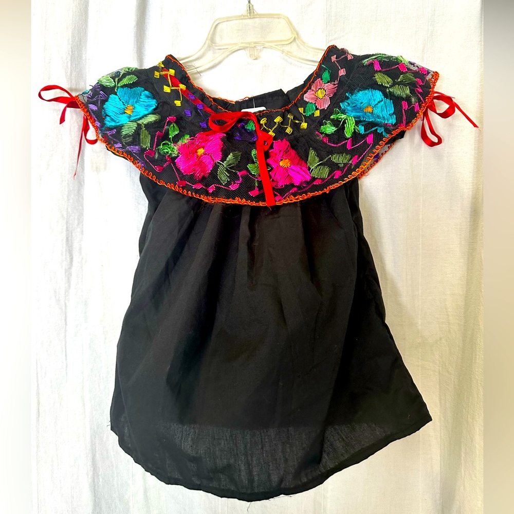 Beautiful black girl blouse with ruffle embroidered 🩷